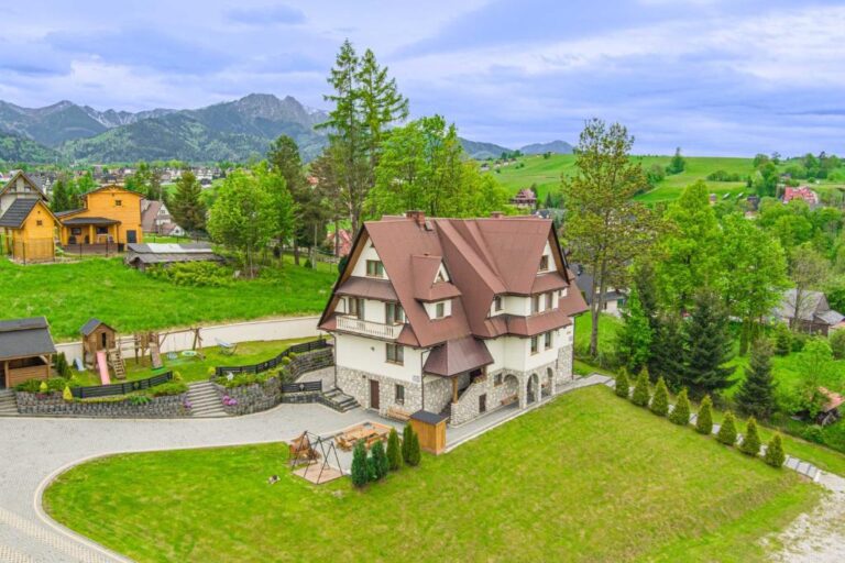 D.W. Tatra House