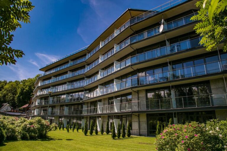 Apartament Szklane Domy