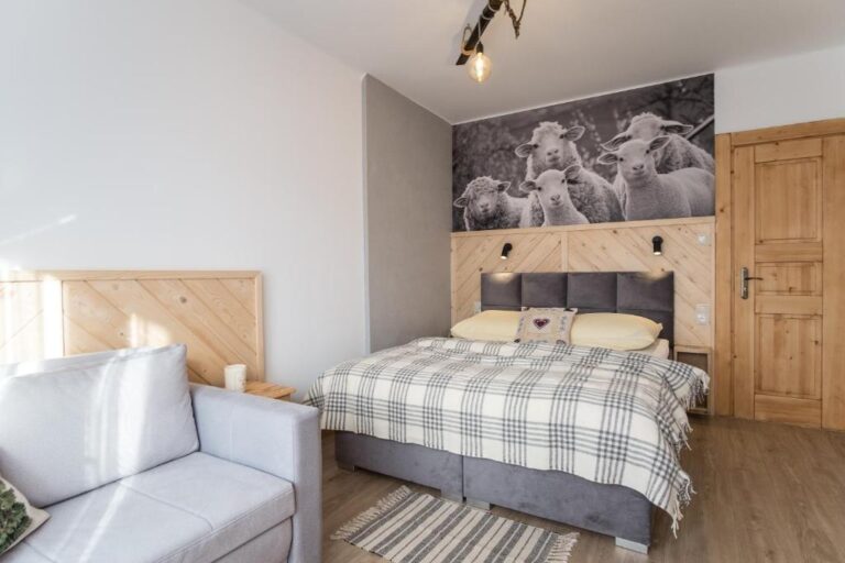 Apartamenty i Pokoje Bacówka Centrum